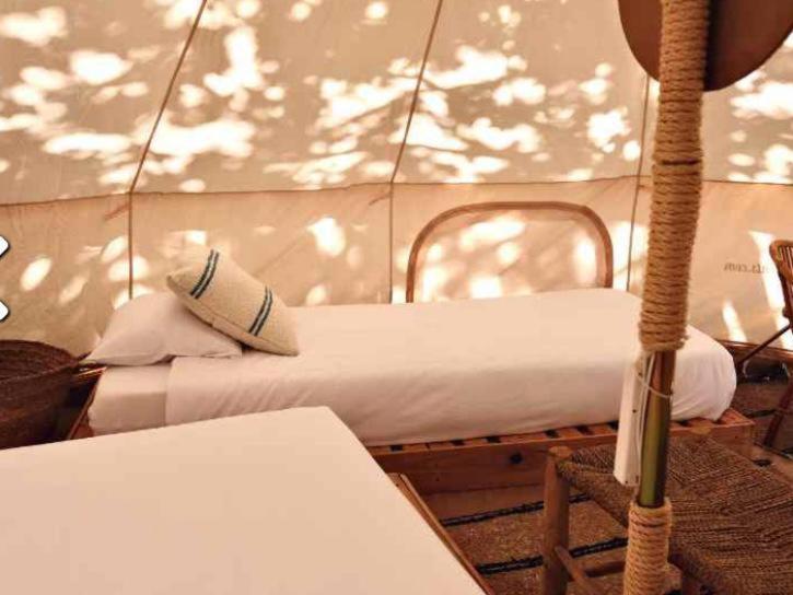 Отель Glamping Zone Монтанехос Экстерьер фото